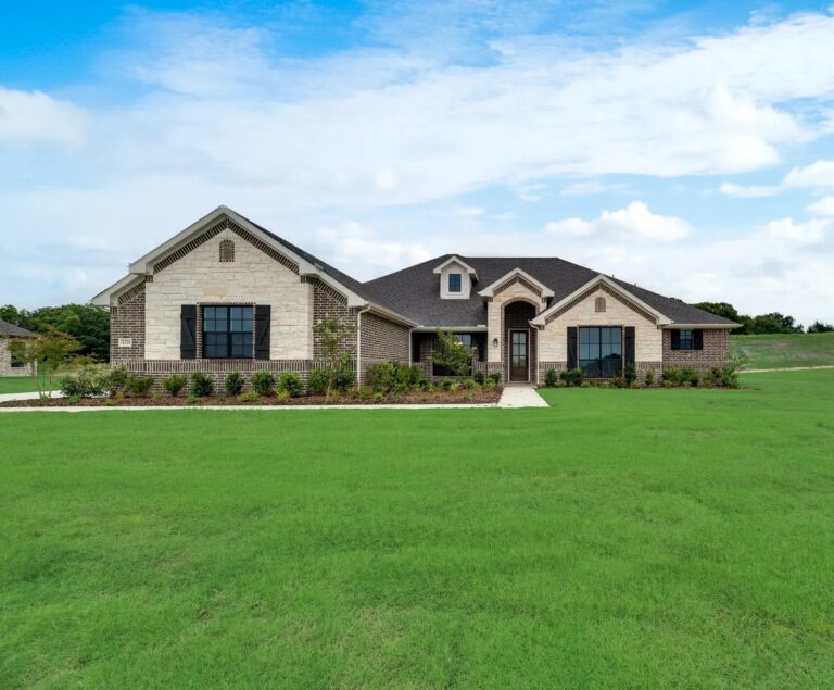 king crossing estates qmi 1210 julian drive